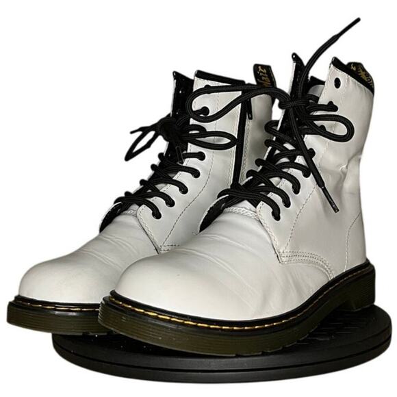 Unisex Dr Martens 1460 Lace Up Leather Combat Boot Size M6/W7 White Ankle Bootie - Picture 2 of 6